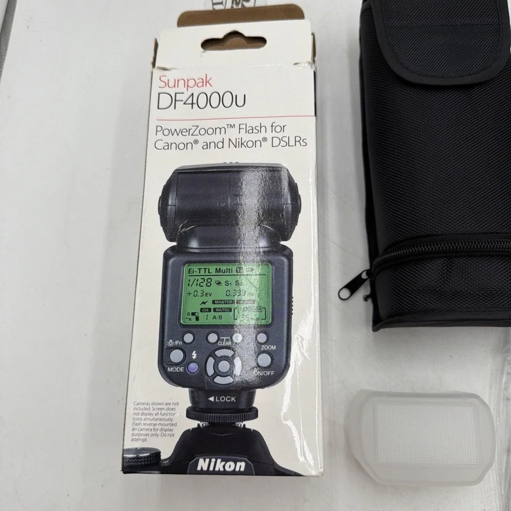 SUNPAK DF4000u PowerZoom Flash for Nikon / Canon DSLR Cameras Open Box